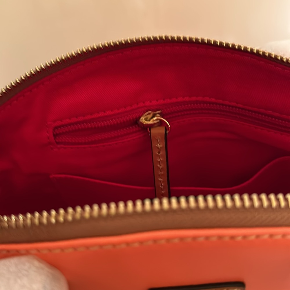 Handbag - Picture 5 of 7